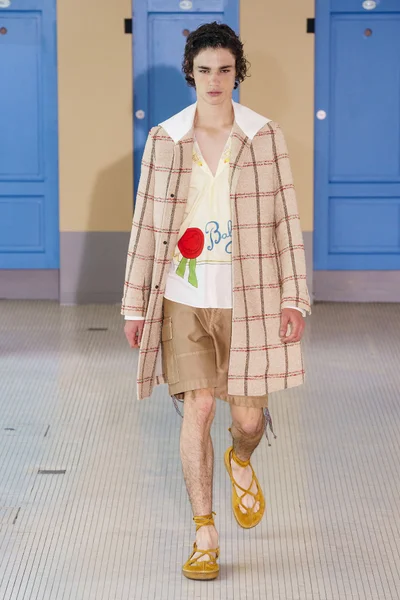 Look 26